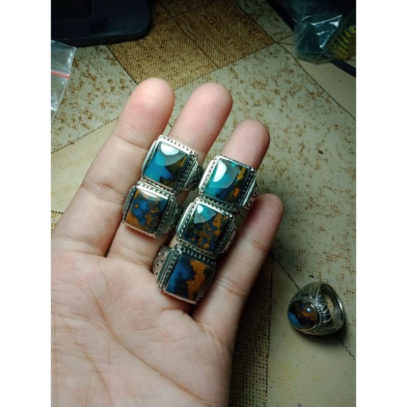 batu cincin akik bacan Doko kembang pancawarna kotak elegan