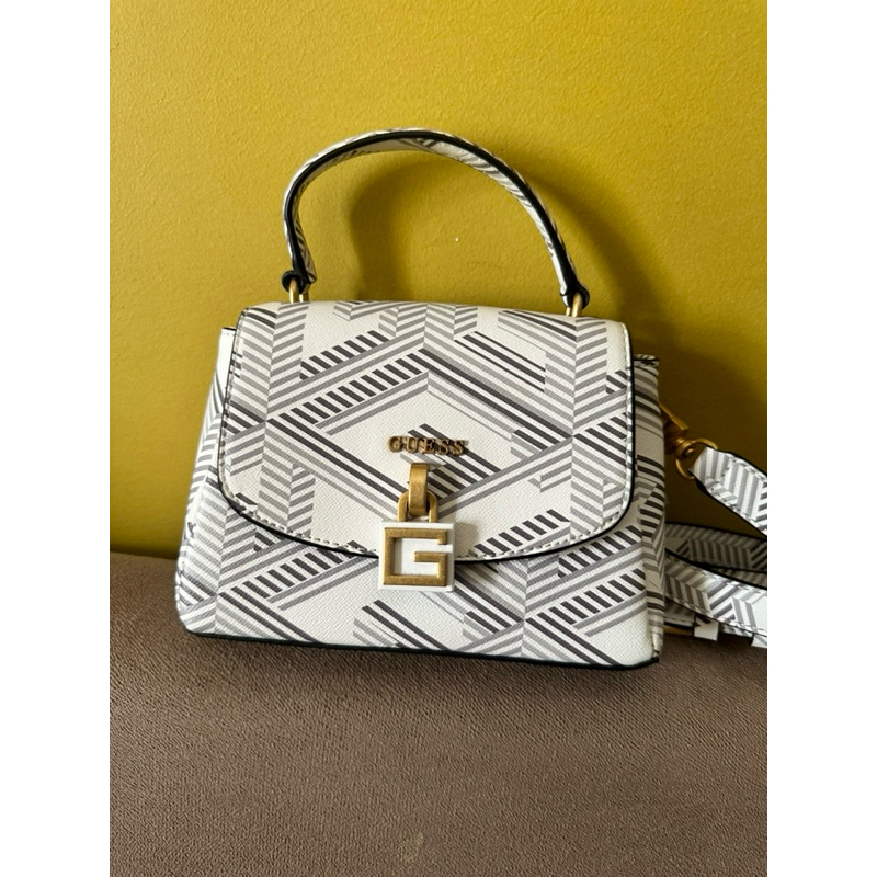 GUESS MONTREAL MINI WHITE