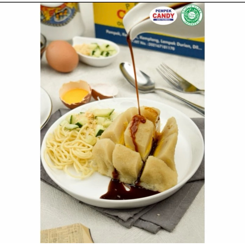 

Pempek Kapal Selam Telur Besar Asli Palembang