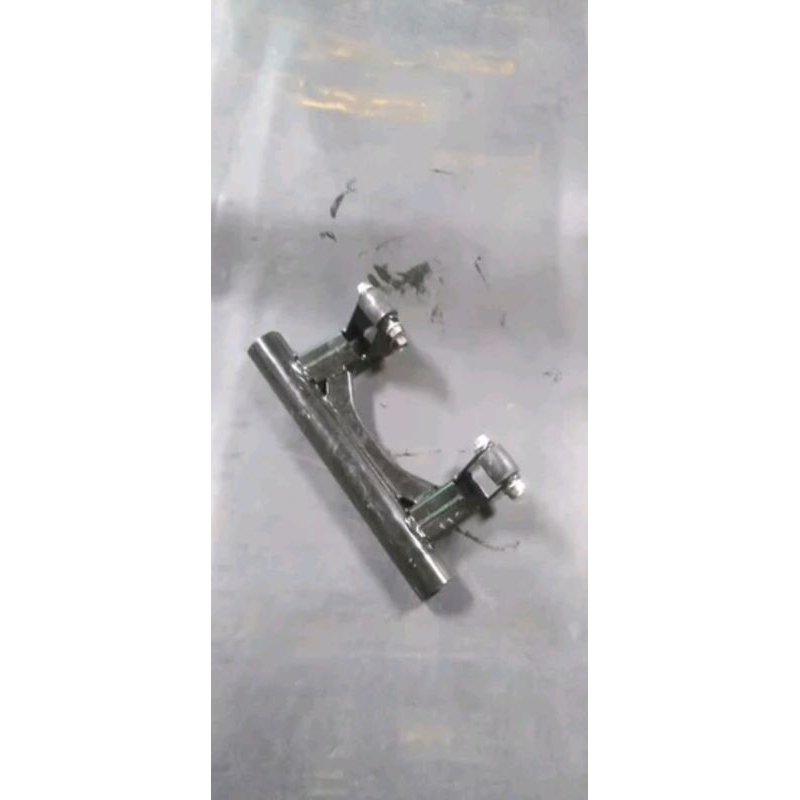 Engine Mounting Yamaha Aerox New Connected Original Sambungan mesin Ayunan mesin New Aerox 155