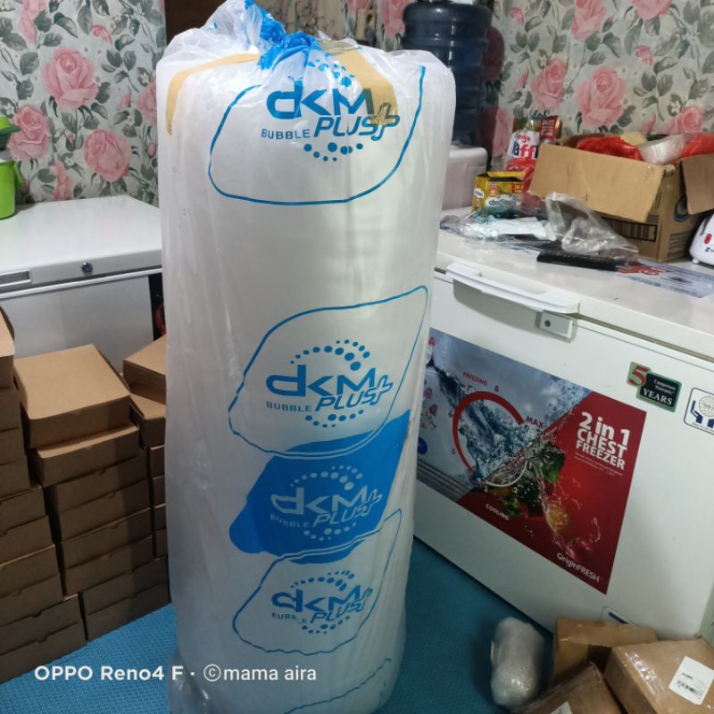 

tambahan buble wrap supaya barang lebih aman dan safety