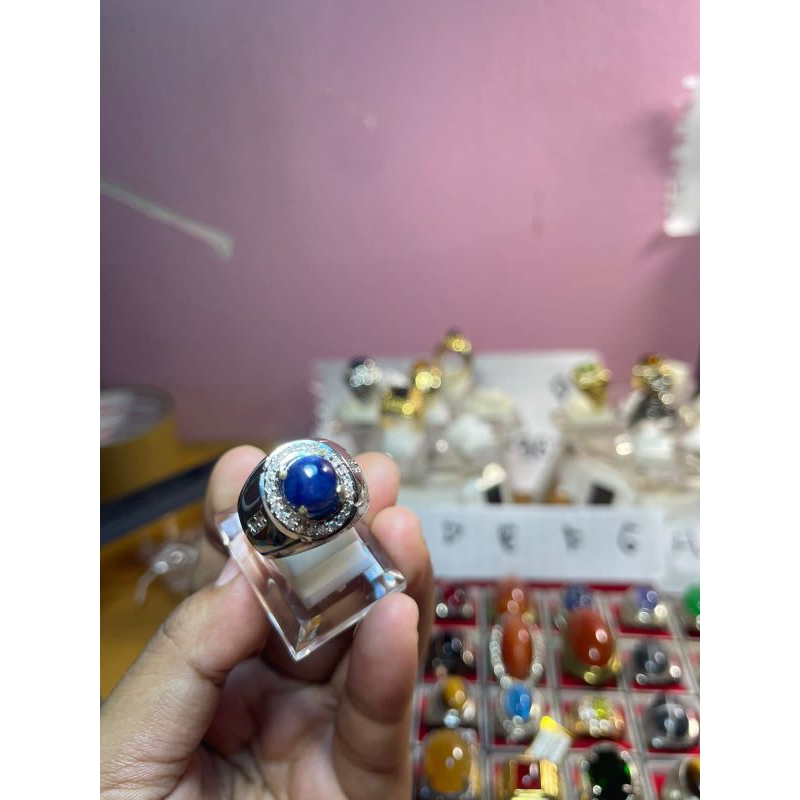 blue safir dan king safir
