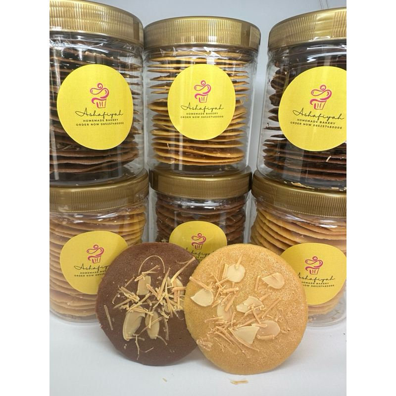 

Almond Crispy Rasa Vanilla Coklat dan Matcha