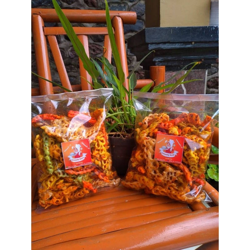 

Kerupuk Seblak Tangga Seblak Kering 250gr by Lezzetly Rasa