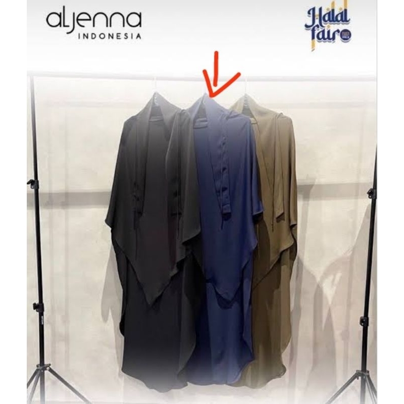 (Preloved) Aljenna FK short basic navy