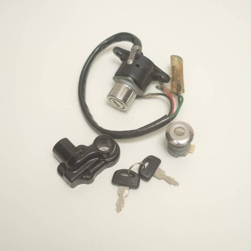 KUNCI SET KEYSET HONDA GL100 GL125 TAHUN TUA ORIGINAL NOS ORI BARU TANPA KUNCI STANG