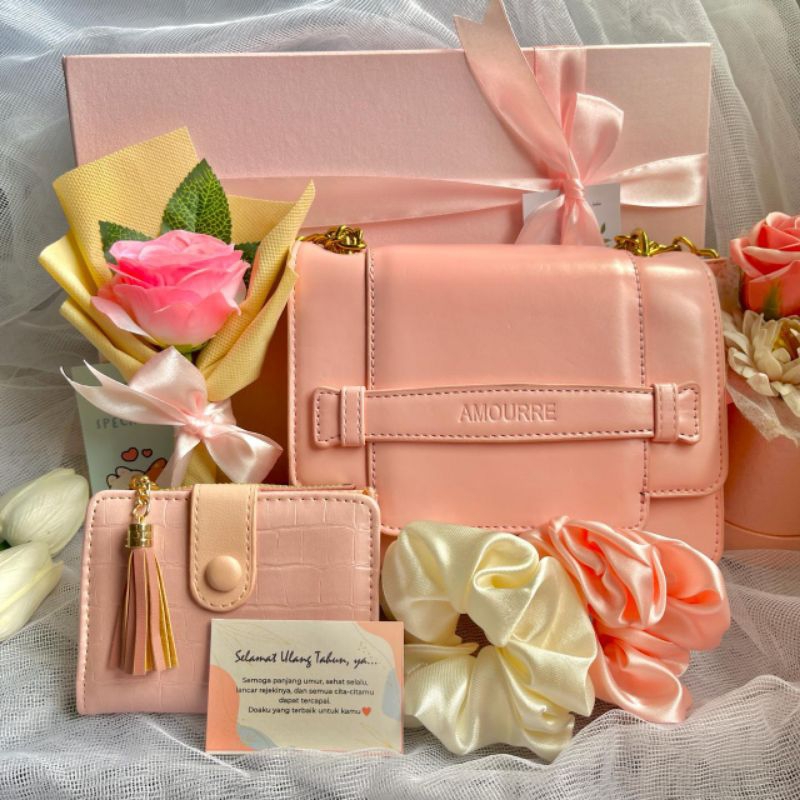 PREMIUM HAMPERS LADIES BAG GIFT BOX KADO ULTAH CEWEK ULANG TAHUN ISTRI WEDDING ANNIVERSARY SESERAHAN