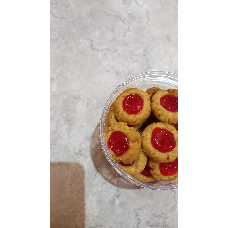

Strawberry Thumbprint Cookies