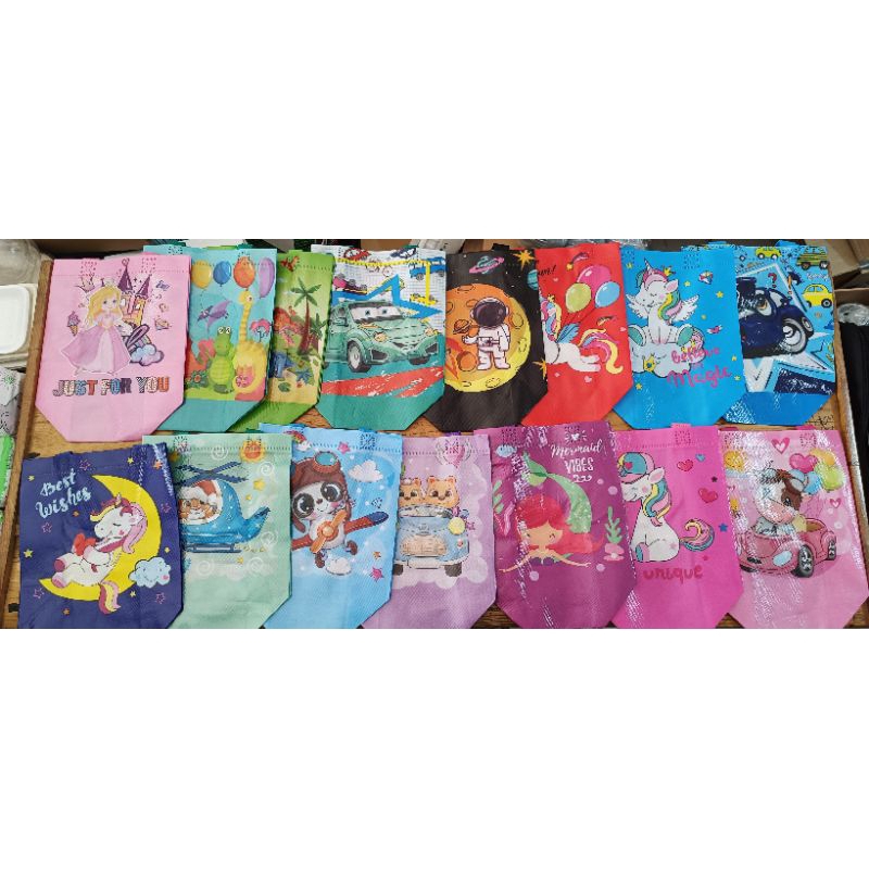 

Tas Karakter bag plastik motif