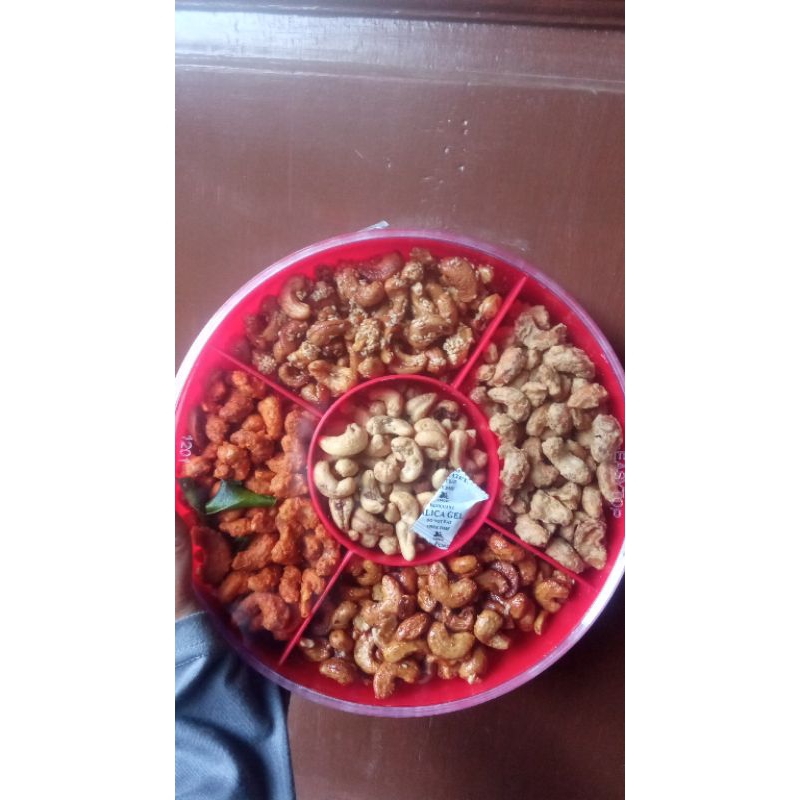 

kacang mede tray 5rasa