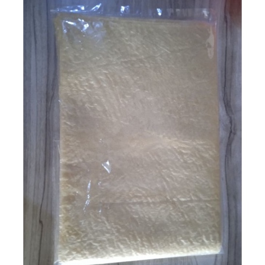 

READY STOK Kulit Tahu UK 3x2cm mix 2 lembar MUI HALAL