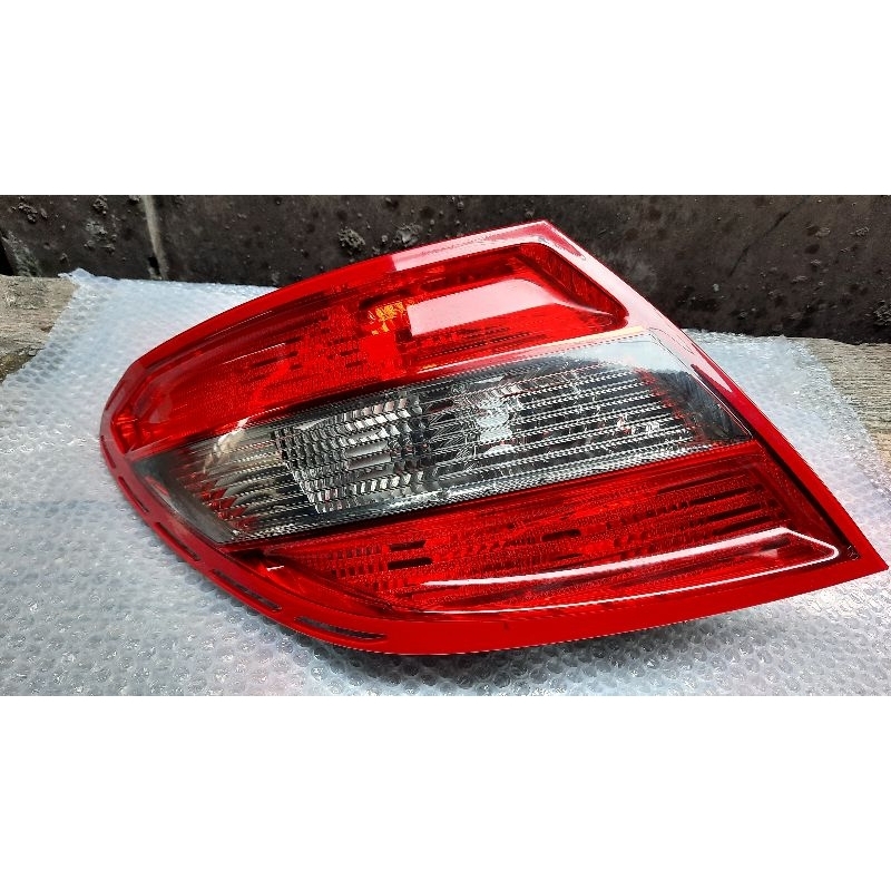 stoplamp mercedes benz c200 w204 lampu belakang mercy c class w204 original