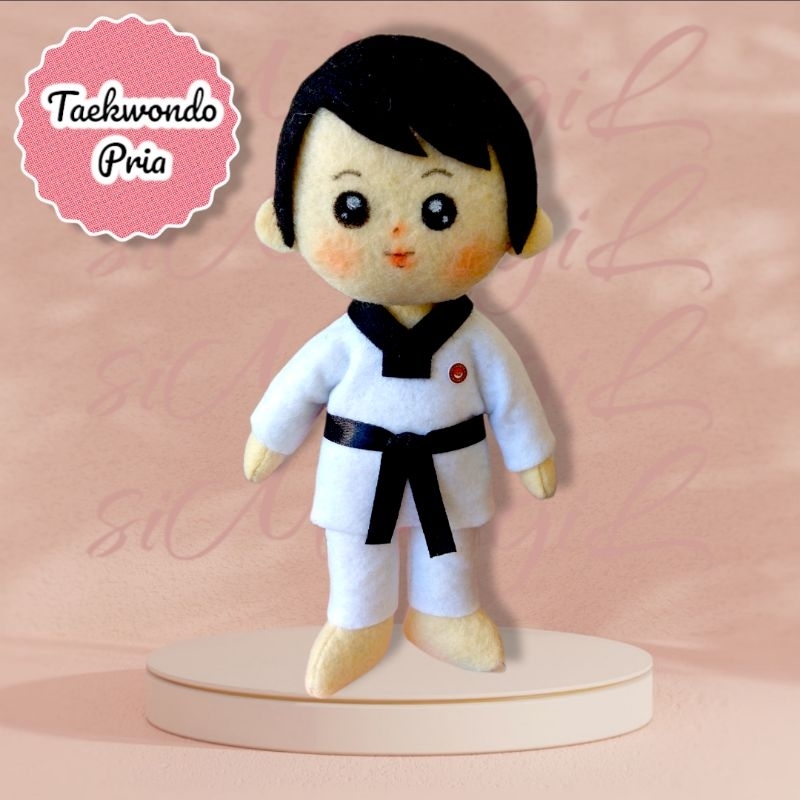 Boneka flanel ATLET OLAHRAGA TAEKWONDO /kado wisuda perpisahan ulangtahun