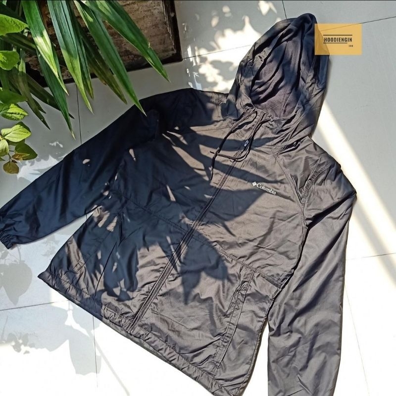 Jaket gunung Windbreaker Columbia Woman Black original