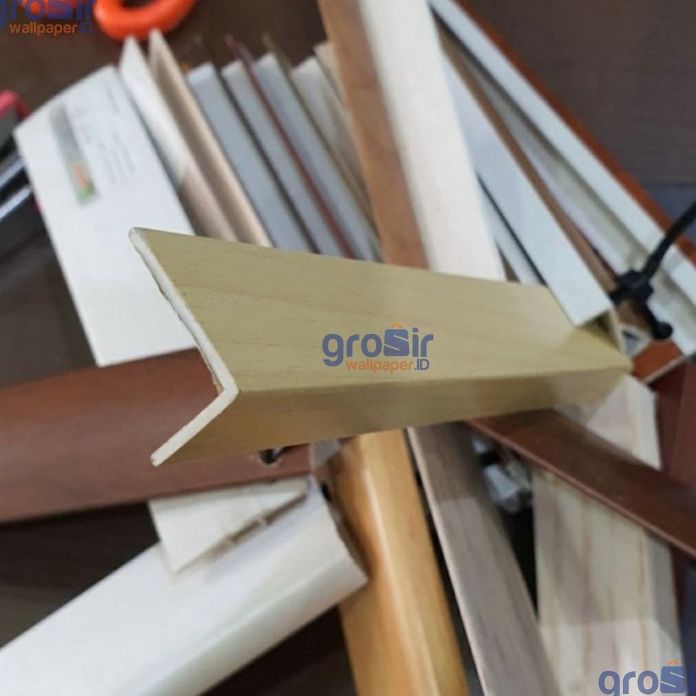 PALING DICARI TERMURAH List PVC  List Tangga  List SikuList Siku L PVC Step Nosing Tangga PVC 24mLis