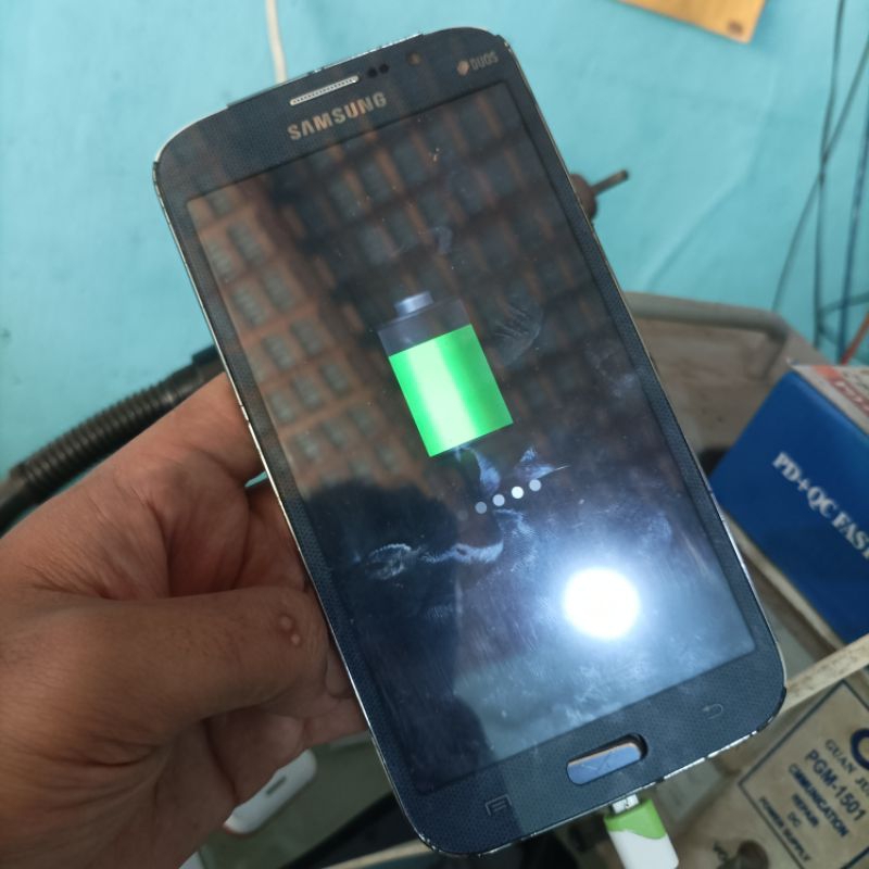 Samsung gt-19152 galaxy mega