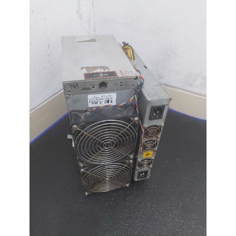 antminer s17+ 70 th lengkp apa adanya jalan 1 hb