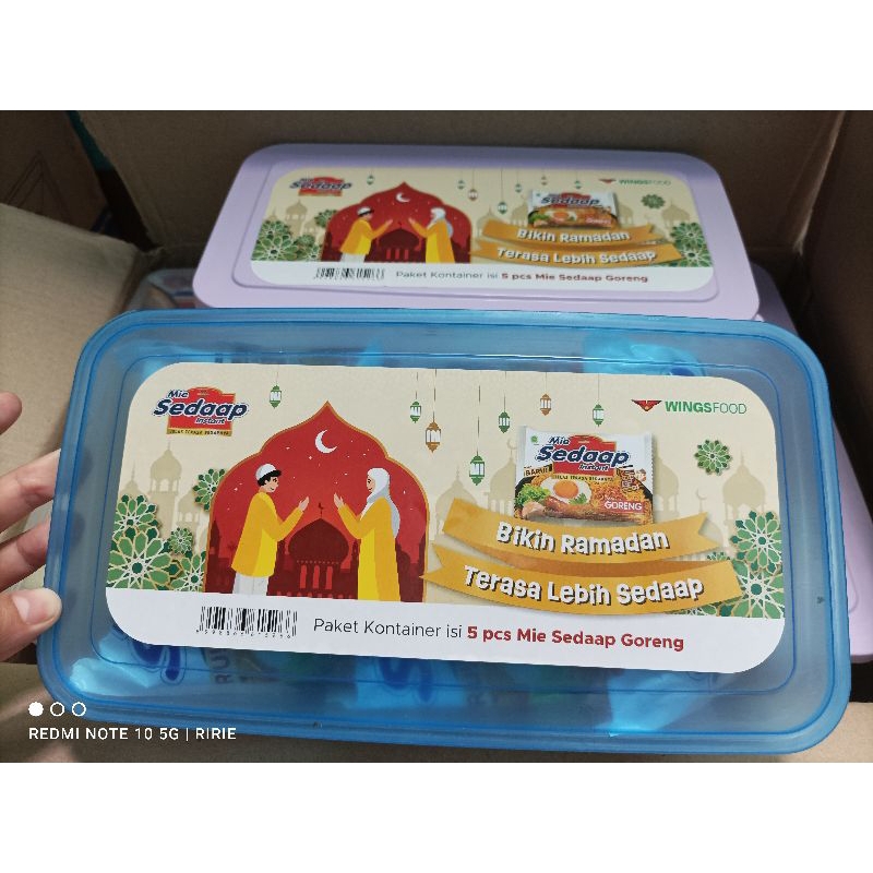 

Sedaap Goreng isi 5 Free Toples