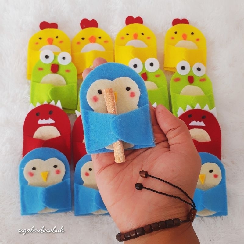 

Amplop Lebaran Karakter gulung |10 pcs | Galeri Besibuk