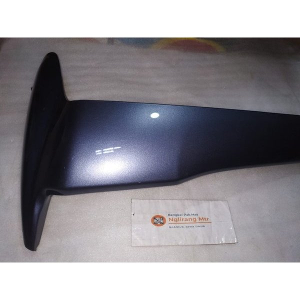 original sgp Suzuki indomobil genuine parts nos bok box cover body bodi kempolan samping panel sayap