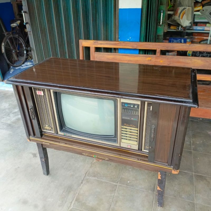 tv rak kayu jadul antik