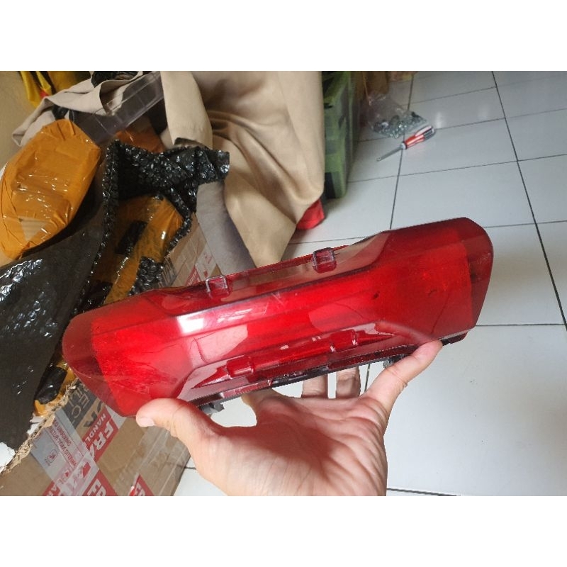 LAMPU STOP BELAKANG ADV 150 ORIGINAL