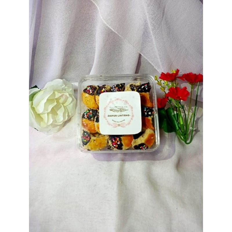 

KUE KACANG /KUE KACANG COKELAT 350gr/ KUE KERING LEBARAN