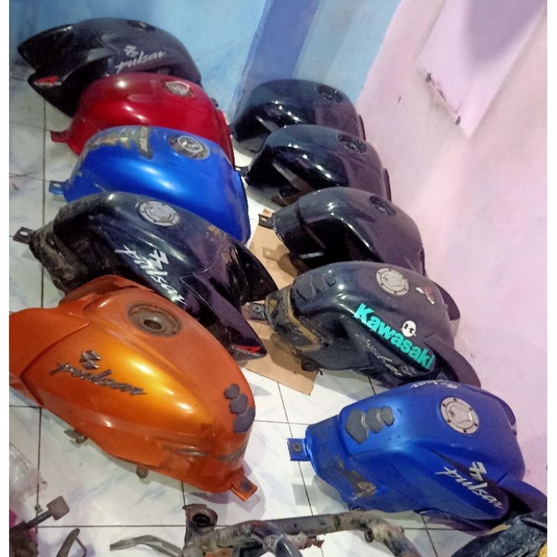 Tangki Tengki bajaj Pulsar 135 180ug3 ug4 200 220 original Normal(19 Liter)