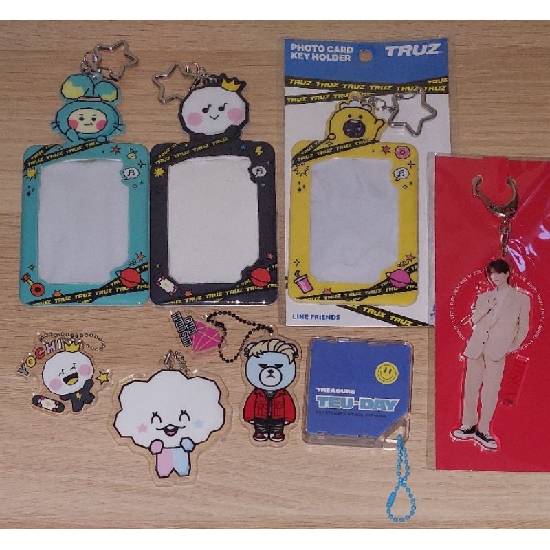 (BACA DESKRIPSI) Md merch officiall treasure truz keychain cahol card holder teuday kit