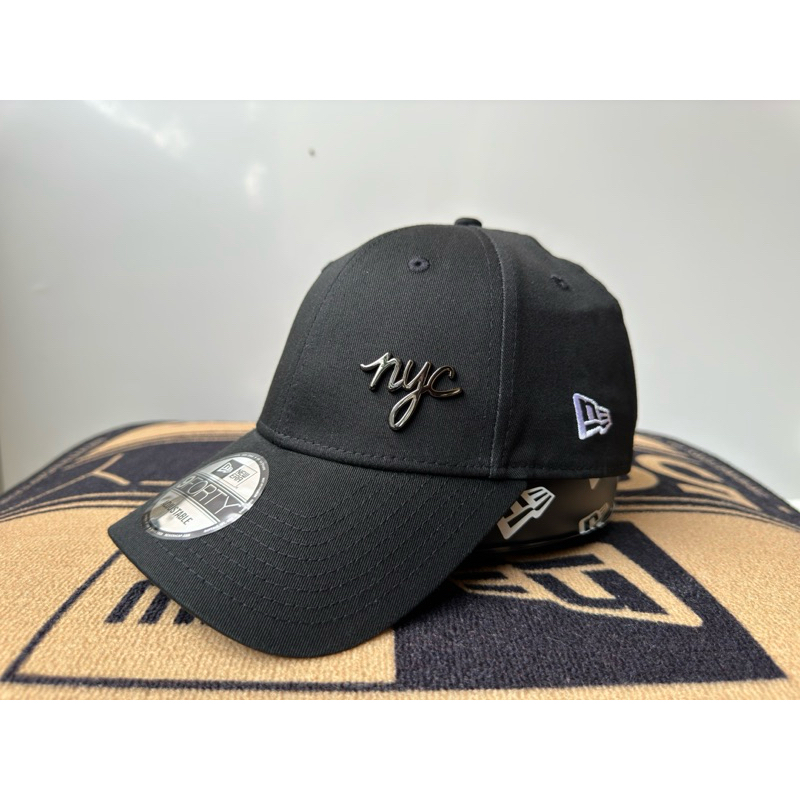 Topi New Era 9Forty NYC Metal Badge Black Cap 100% Original Resmi