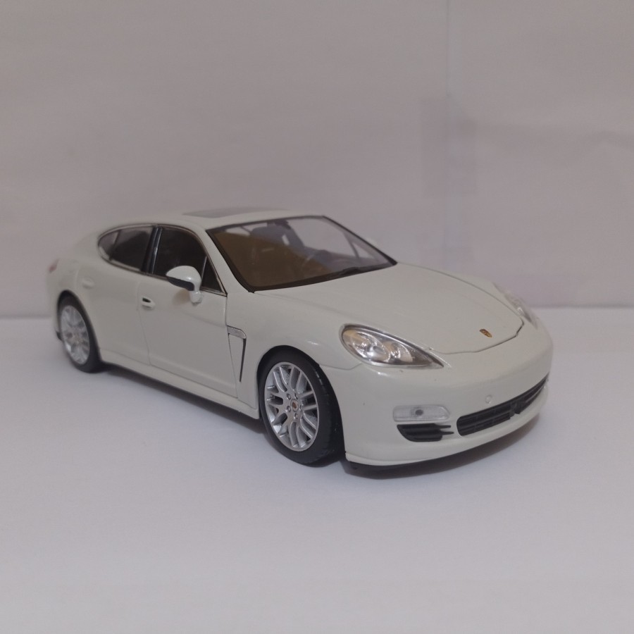 Diecast Porsche Panamera S Welly 1:24 Diecast Porsche boxster tomica reguler no 64 miniatur mobil sp