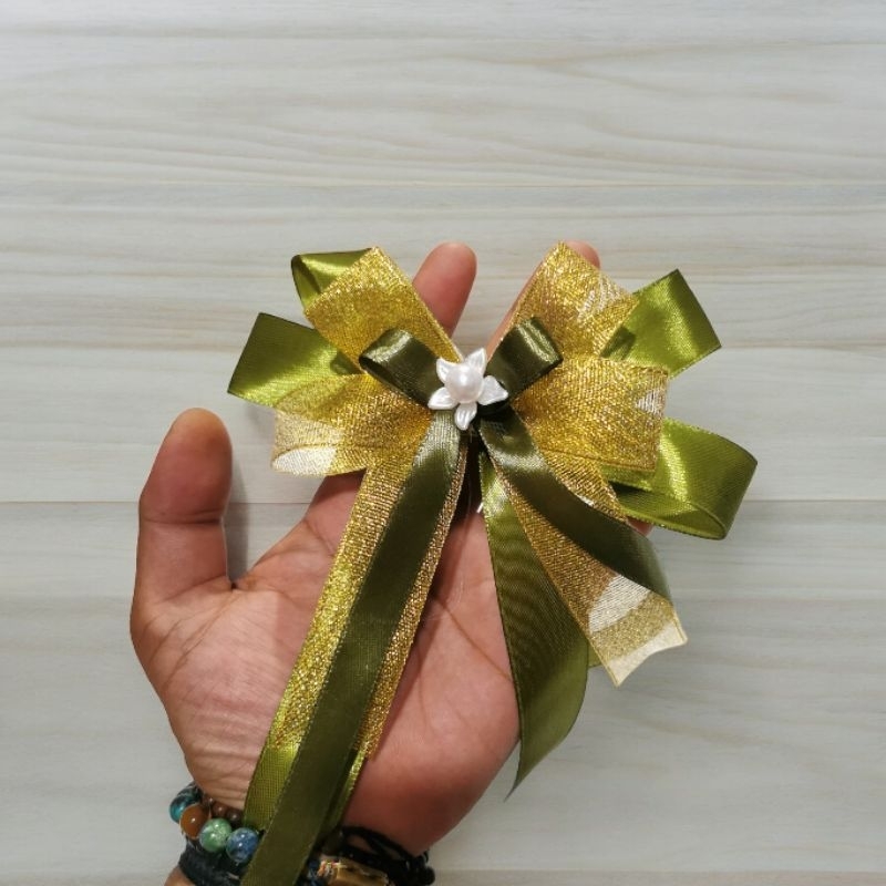 

Pita Satin Sedang 3 Layer Pita Jadi / Pita Hampers