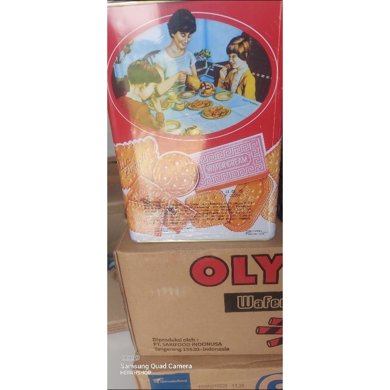 

Khong Guan Red Assorted Classic Festive Cookies