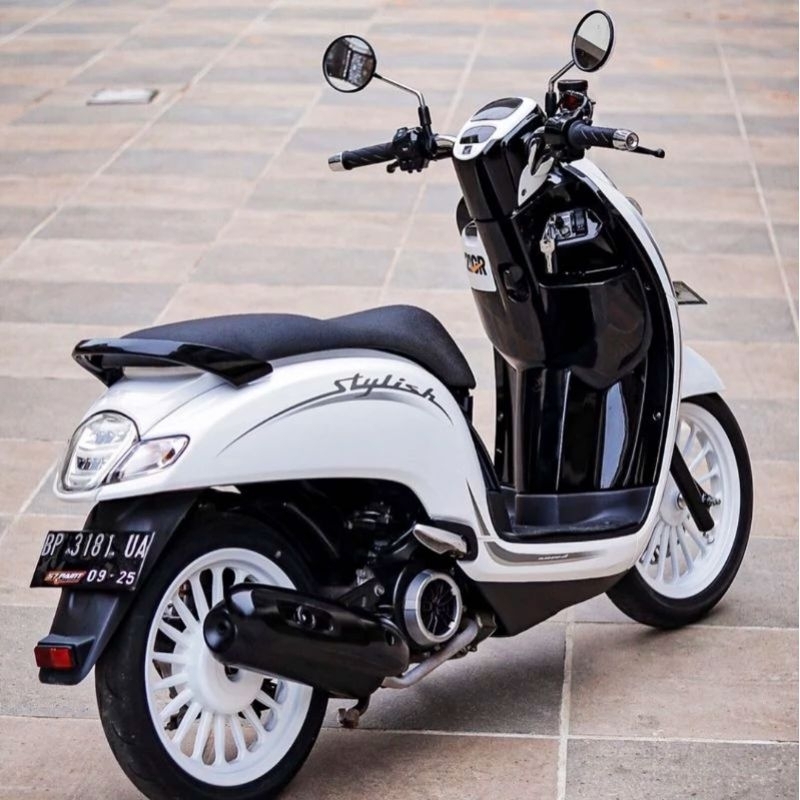 Striping lis sticker standar honda Scoopy stylish 2019 putih stiker Scoopy putih 2019 stylish