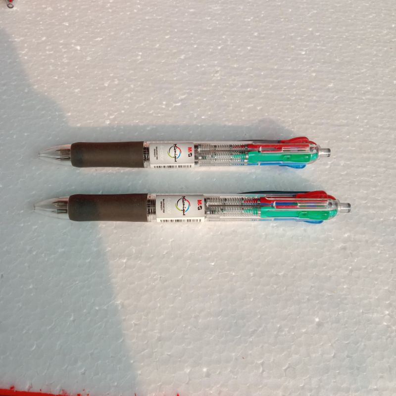 

KF | M&G Pulpen 4 Warna Hijau, Biru, Hitam, Merah 0.15gr Ink Cap (ABP80371) - SATUAN
