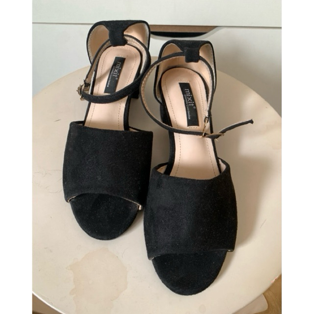 Preloved Heels Strap Hitam Mixit