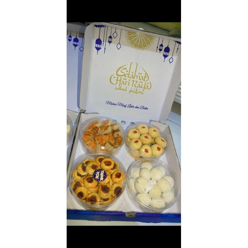 

Hampers kue kering 250gram(4toples)