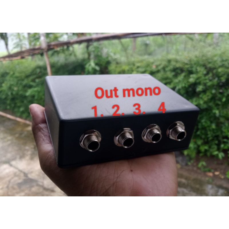 SPLITER OUTPUT MIXER TO PLAMPLIFER