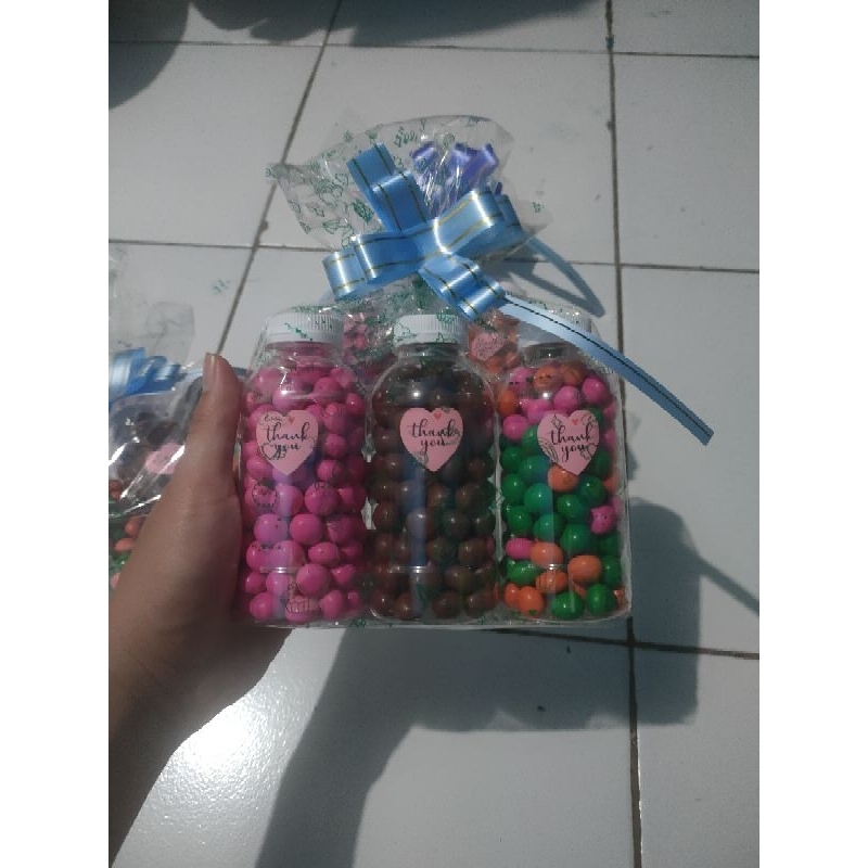 

Paket parcel coklat lebaran