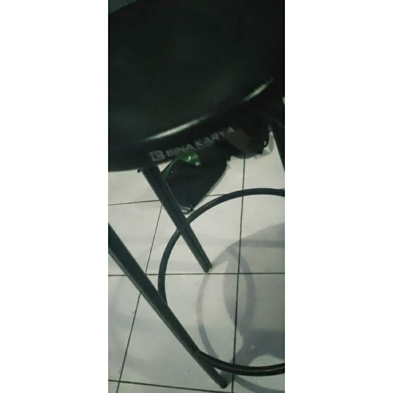 kursi cafe bahan besi , bina karya tinggi 75cm merek bina karya