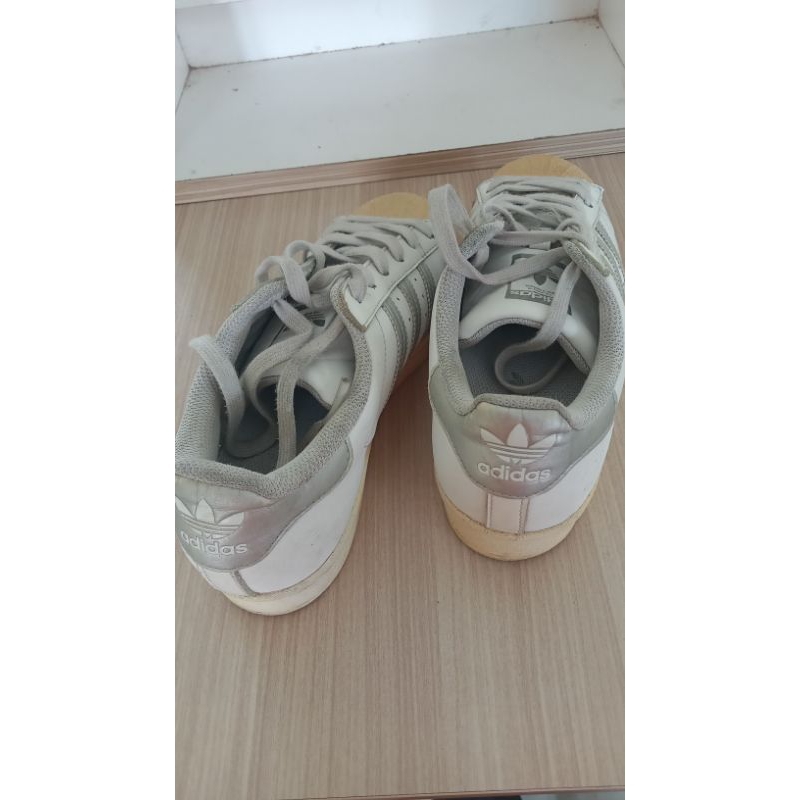 sepatu bekas ADIDAS SUPERSTAR