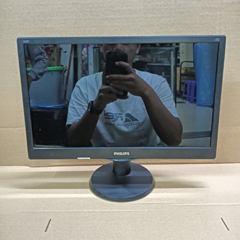 Monitor LED Philips 163V5L 16 INCH Wide Screen Bergaransi