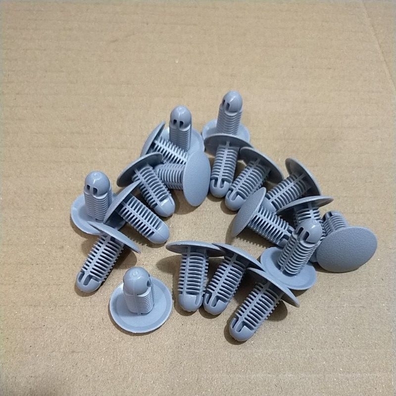 Kancing klip clip plafon Mitsubishi Canter Pajero sport original