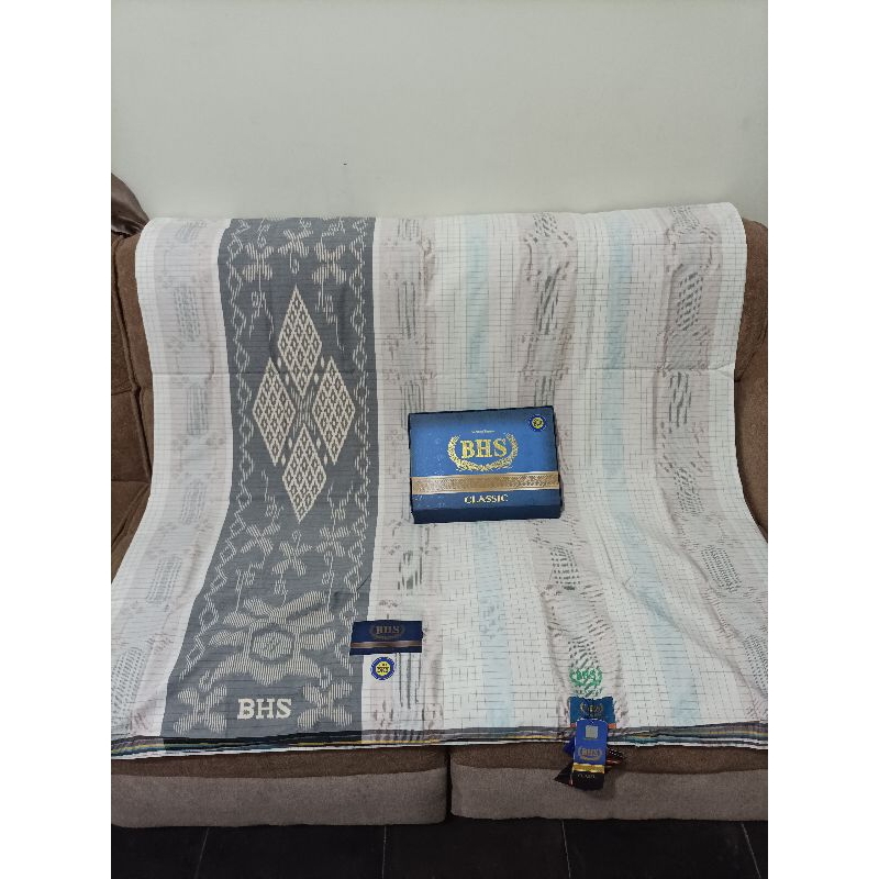 Sarung BHS Classic Warna Putih Favorit
