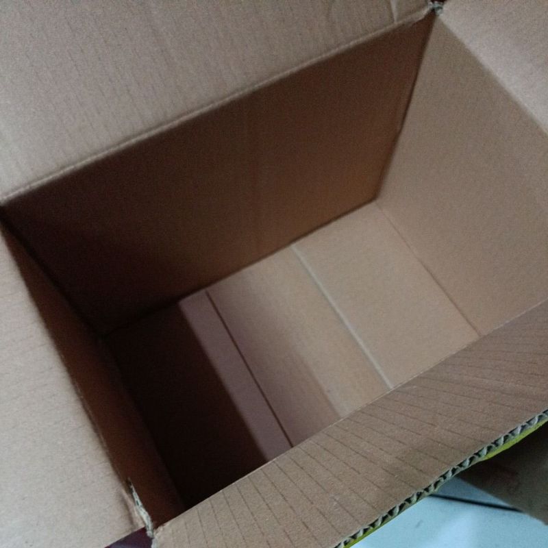 

packing kardus (bekas)tambahan agar aman
