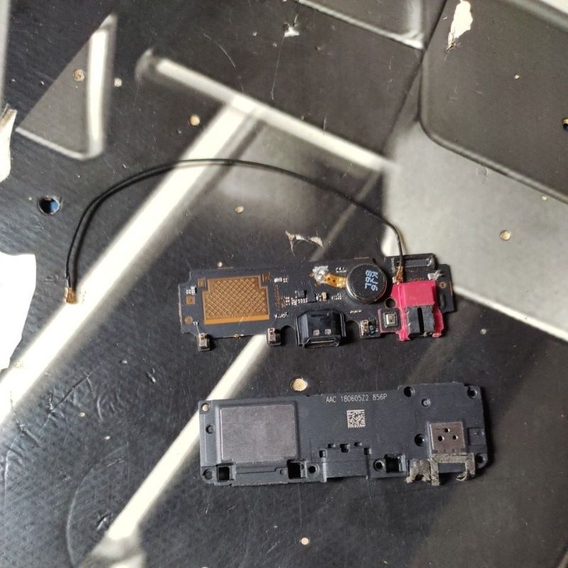 buzzer speaker+papan charger+antena copotan Vivo y71