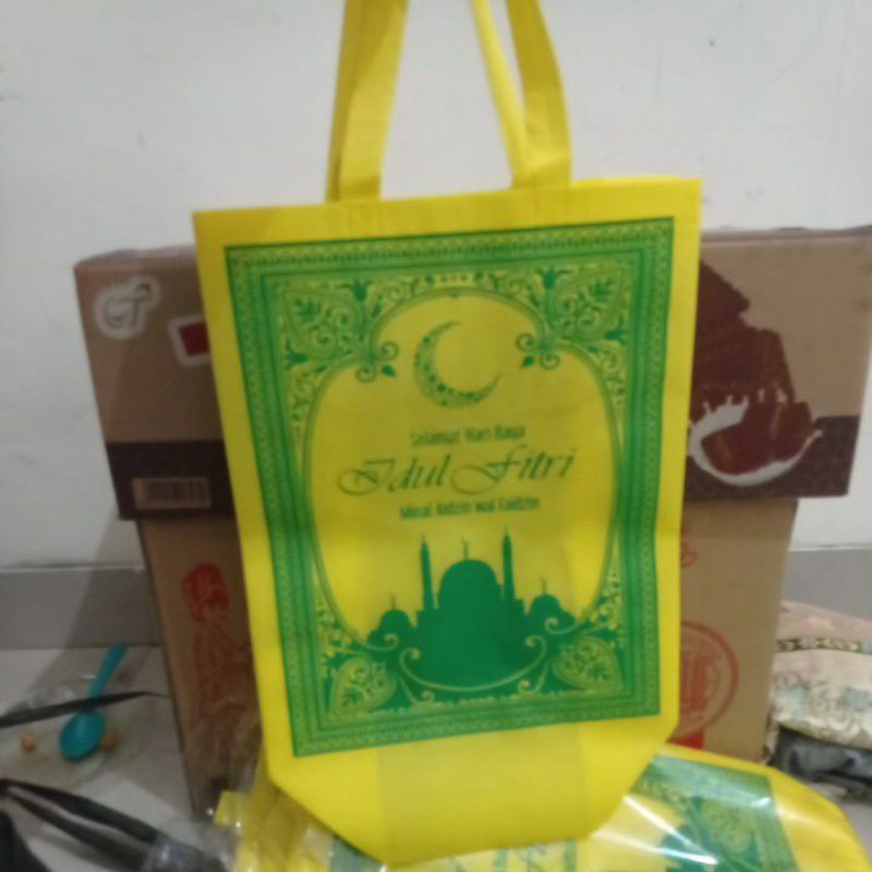 

Tas Lebaran Parcel Bingkisan Murah