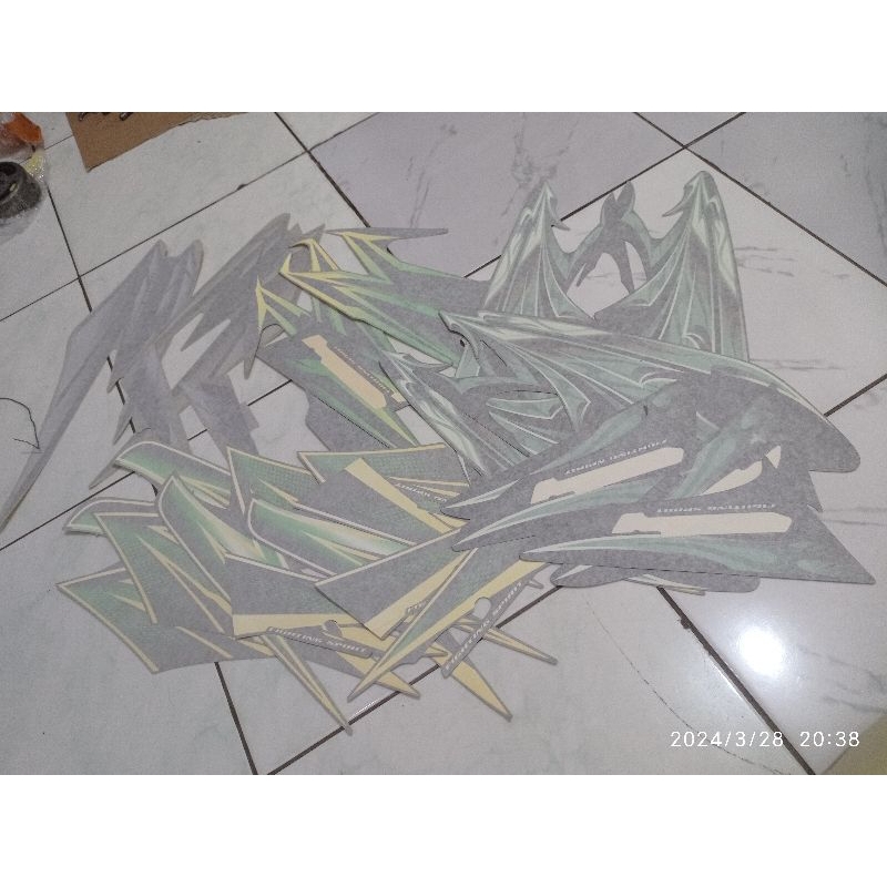 STRIPING YAMAHA RX KING 2006 HITAM HIJAU ORIGINAL