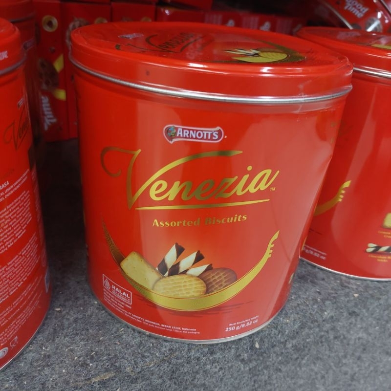 

Biskuit Venezia Kaleng Kecil 250GR