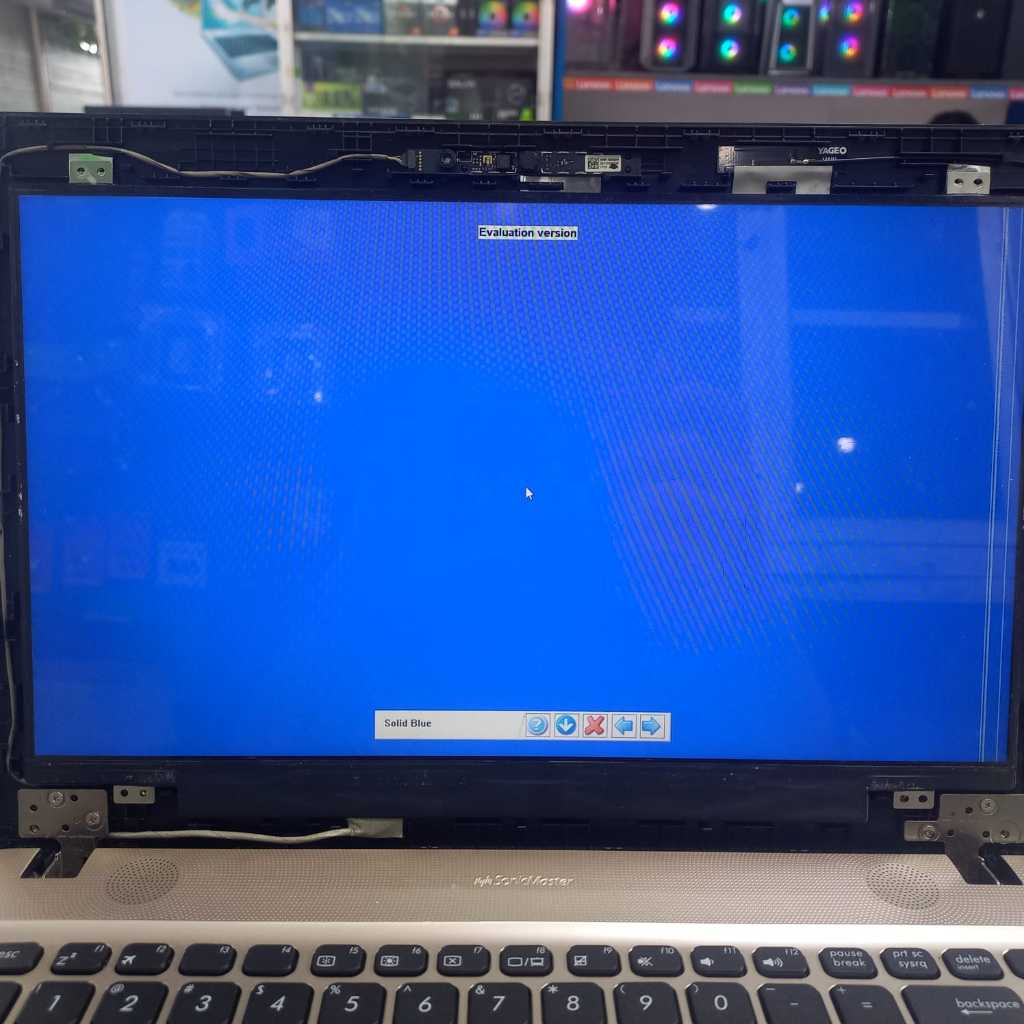 [OBRAL] LAYAR 14 SLIM 30 PIN MINUS GARIS VERTIKAL